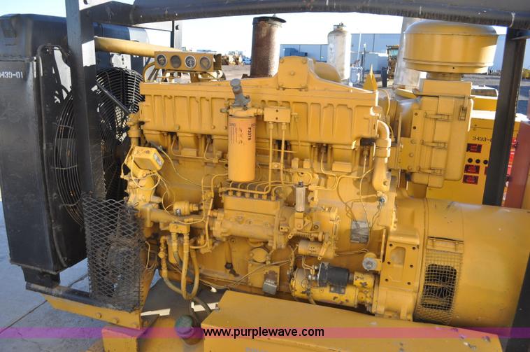 image for item F2109 Caterpillar SR4 generator