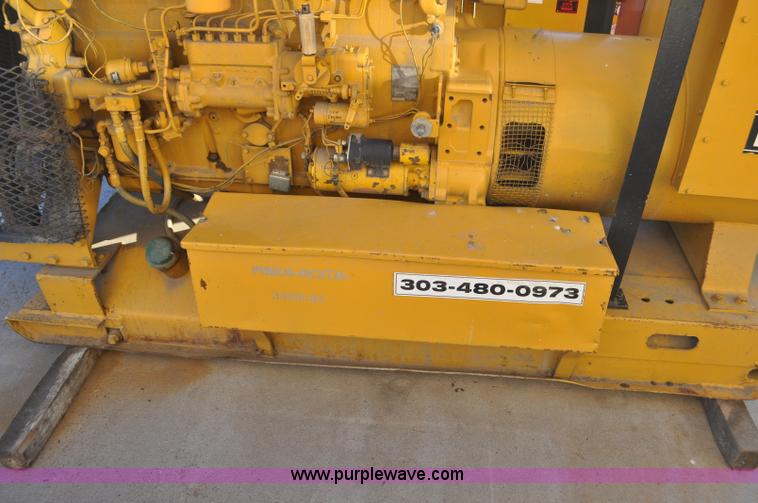 image for item F2109 Caterpillar SR4 generator