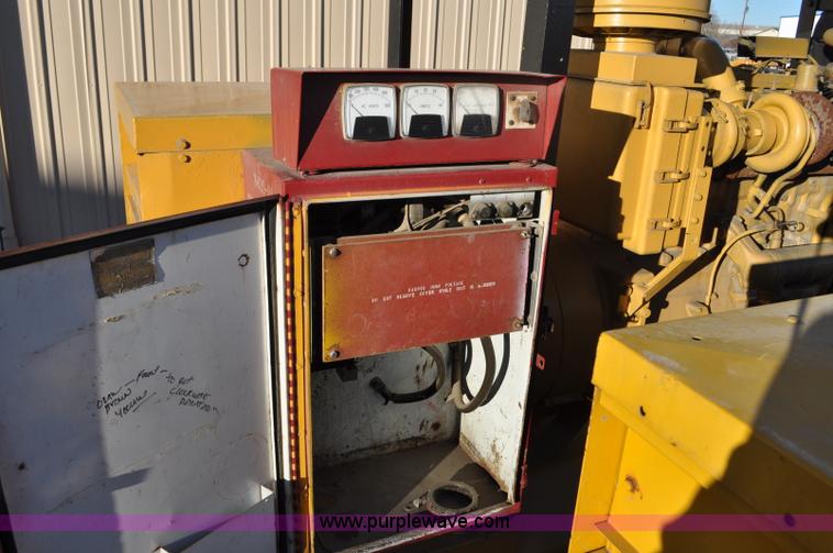 image for item F2109 Caterpillar SR4 generator