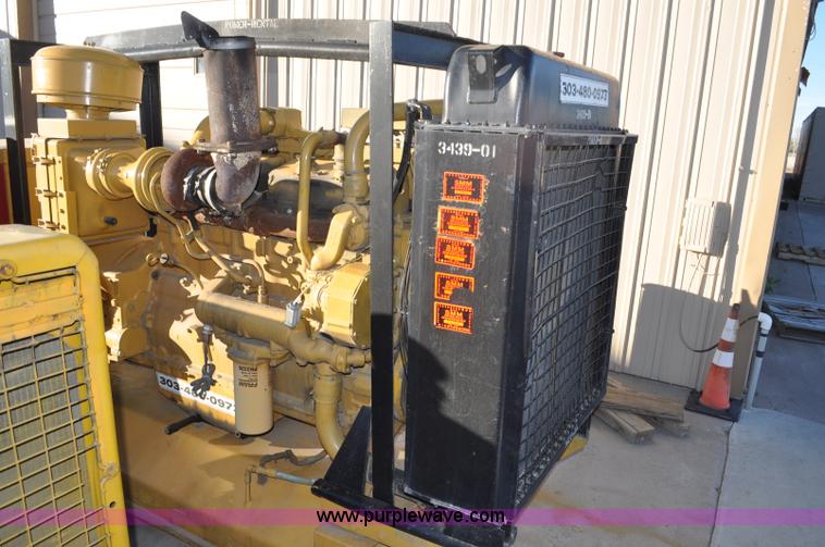 image for item F2109 Caterpillar SR4 generator