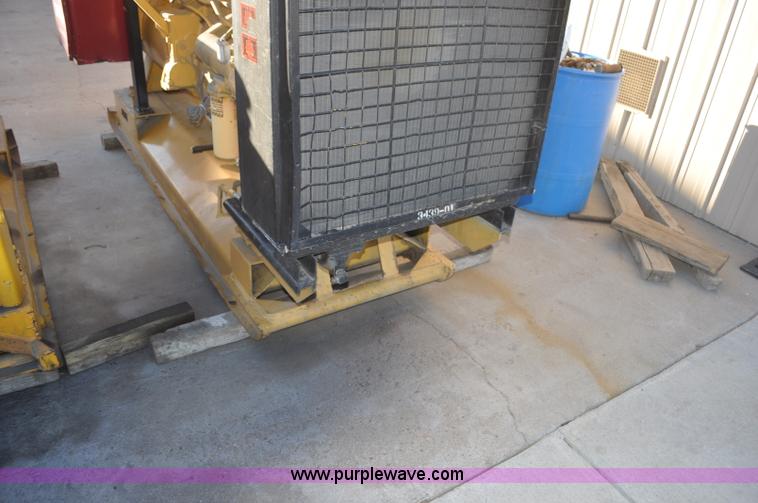 image for item F2109 Caterpillar SR4 generator