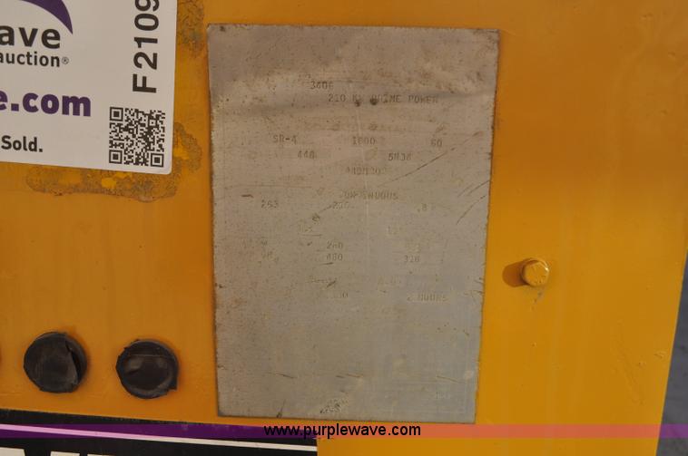 image for item F2109 Caterpillar SR4 generator