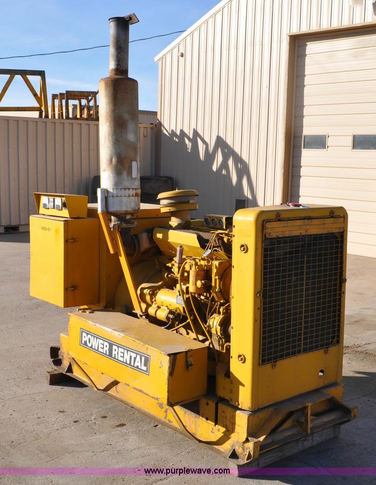 image for item F2110 Caterpillar generator