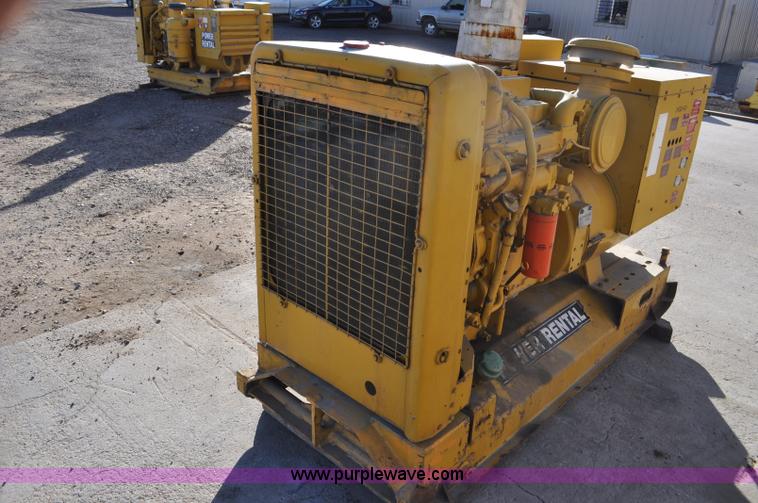image for item F2110 Caterpillar generator