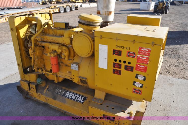 image for item F2110 Caterpillar generator