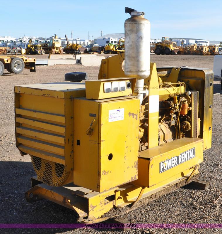 image for item F2111 Caterpillar SR4 generator
