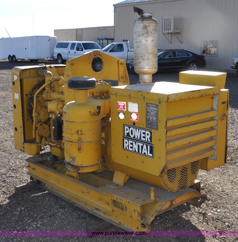 image for item F2111 Caterpillar SR4 generator