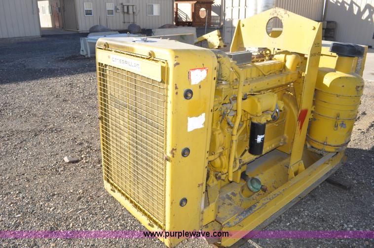 image for item F2111 Caterpillar SR4 generator
