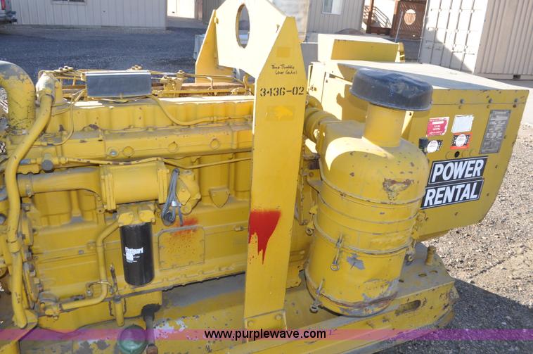 image for item F2111 Caterpillar SR4 generator