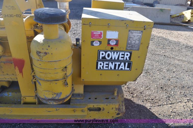 image for item F2111 Caterpillar SR4 generator