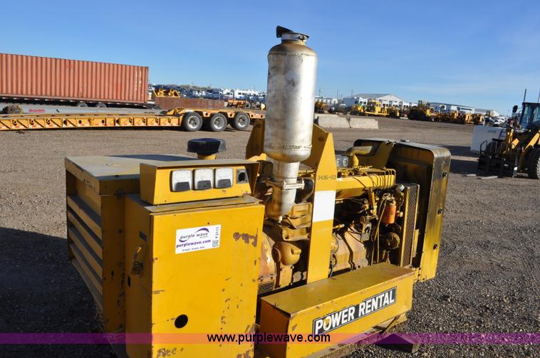 image for item F2111 Caterpillar SR4 generator