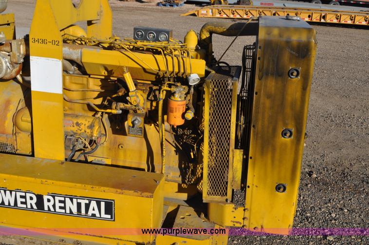 image for item F2111 Caterpillar SR4 generator