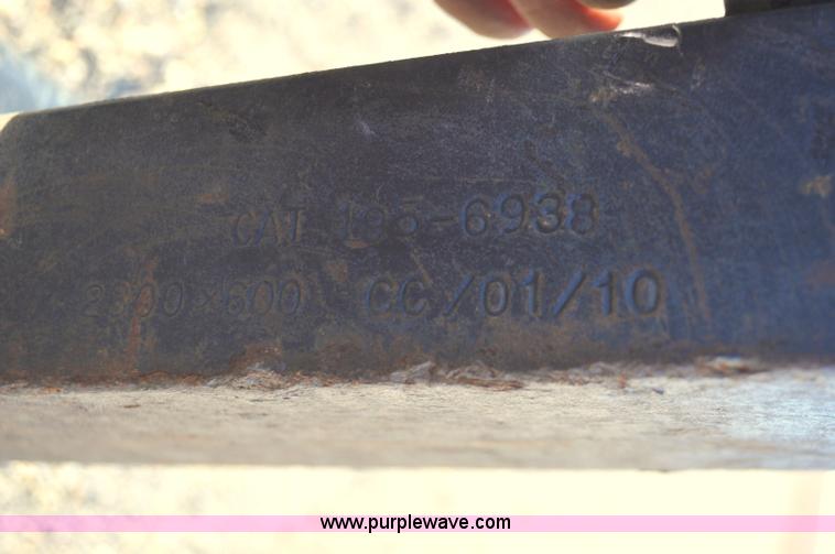 image for item F2112 Caterpillar quick connect forks