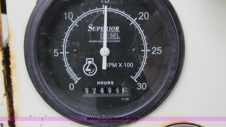 image for item G9092 1999 Vector 07019 vacuum trailer