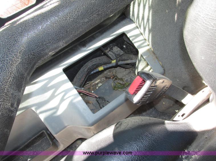 image for item G9915 2010 Bobcat S630 skid steer