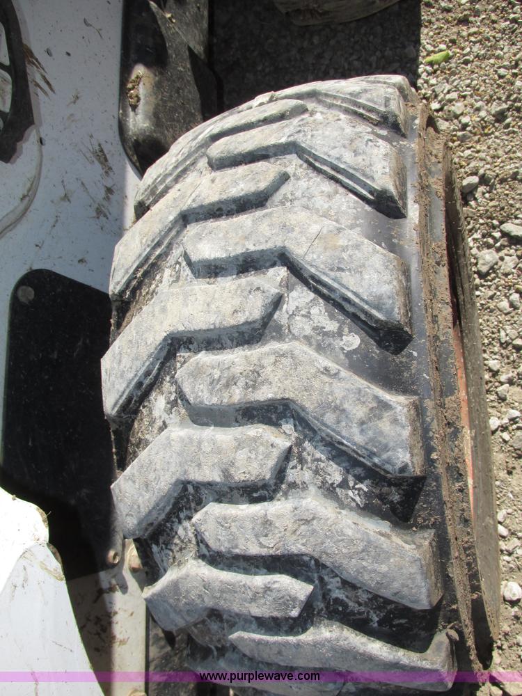 image for item G9915 2010 Bobcat S630 skid steer