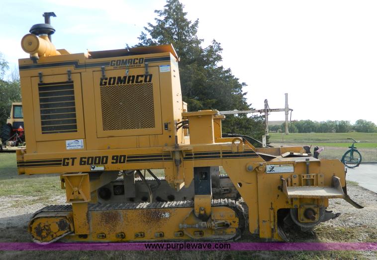 image for item H2377 1994 Gomaco GT6000-90 curb machine