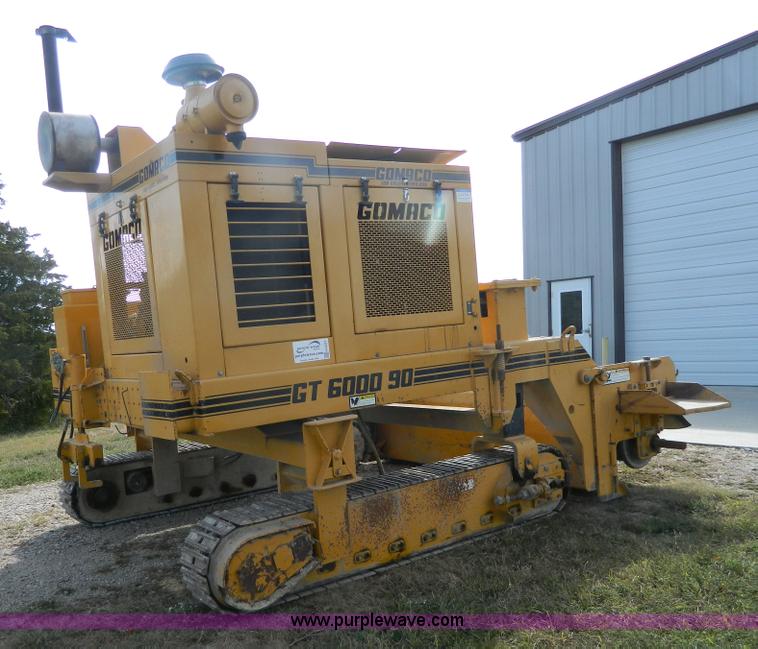 image for item H2377 1994 Gomaco GT6000-90 curb machine