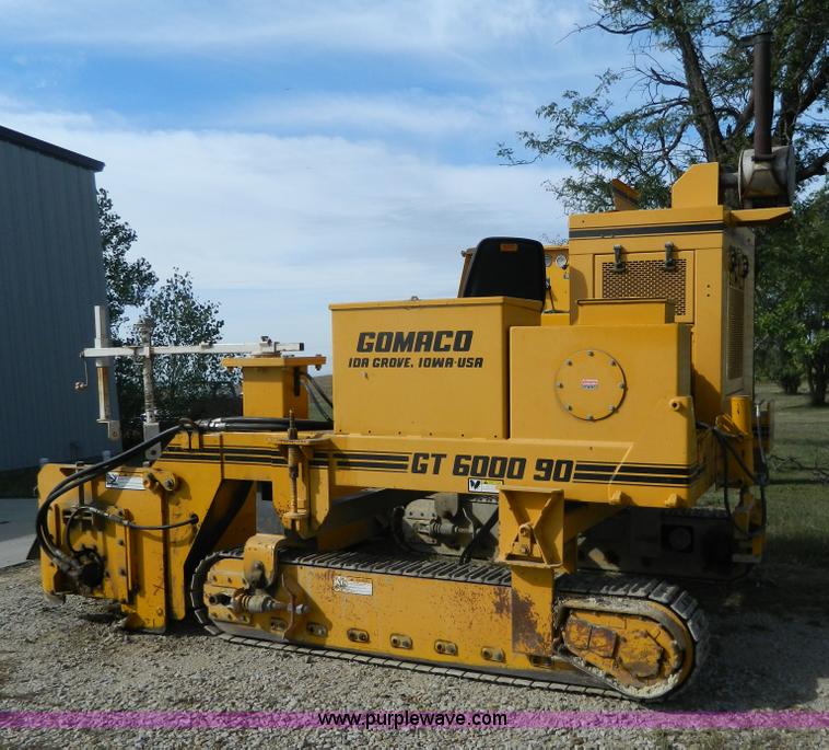 image for item H2377 1994 Gomaco GT6000-90 curb machine