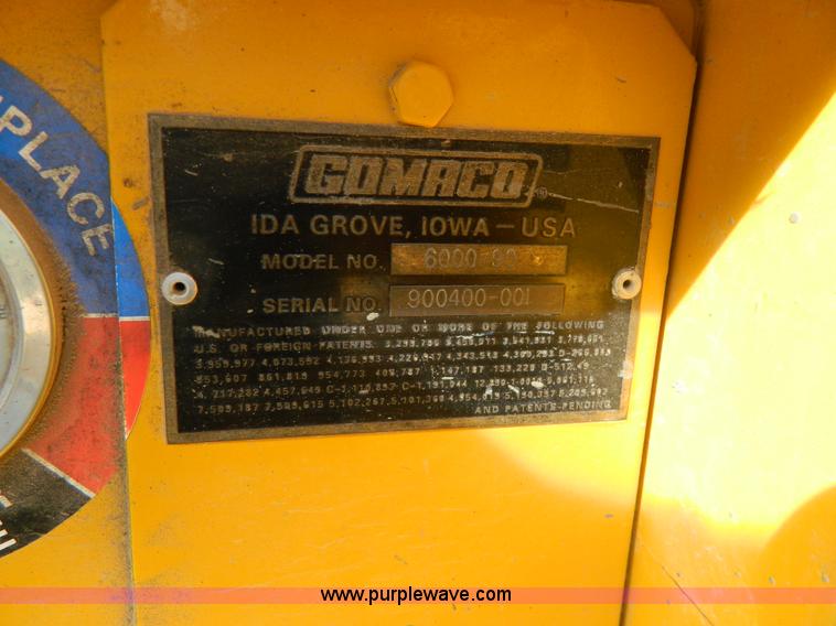 image for item H2377 1994 Gomaco GT6000-90 curb machine