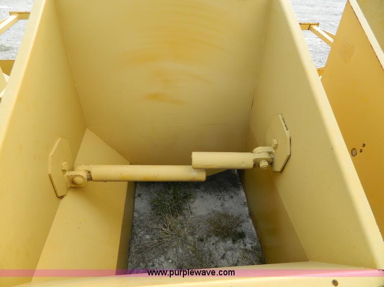 image for item H2377 1994 Gomaco GT6000-90 curb machine