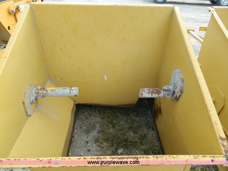 image for item H2377 1994 Gomaco GT6000-90 curb machine