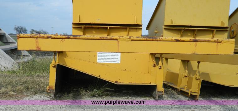 image for item H2377 1994 Gomaco GT6000-90 curb machine