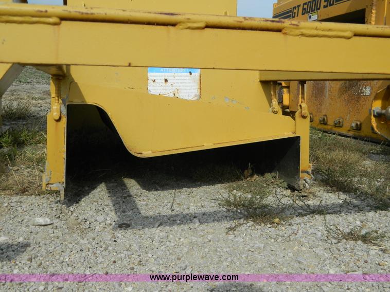 image for item H2377 1994 Gomaco GT6000-90 curb machine