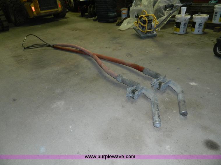 image for item H2377 1994 Gomaco GT6000-90 curb machine