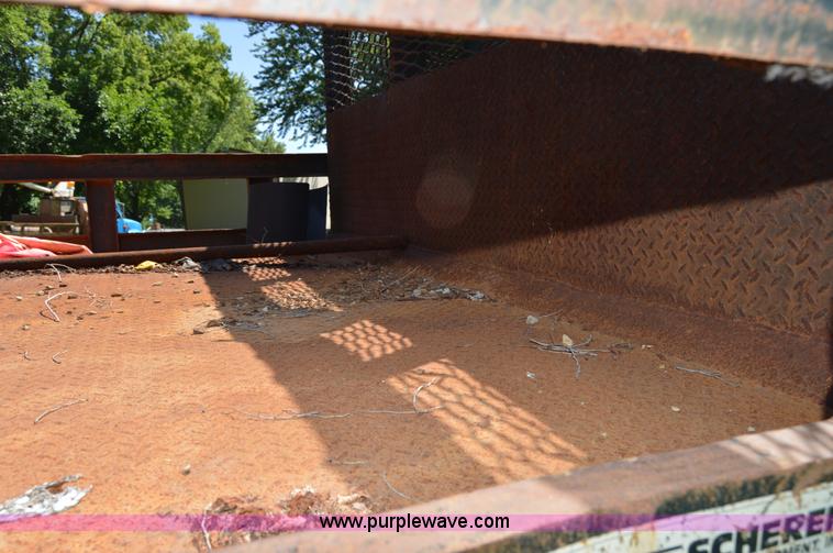 image for item H2871 1993 International 4900 crane truck