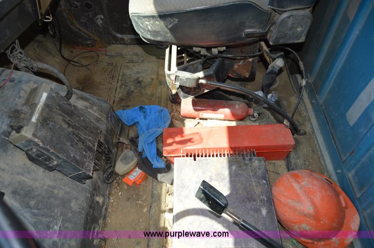 image for item H2871 1993 International 4900 crane truck