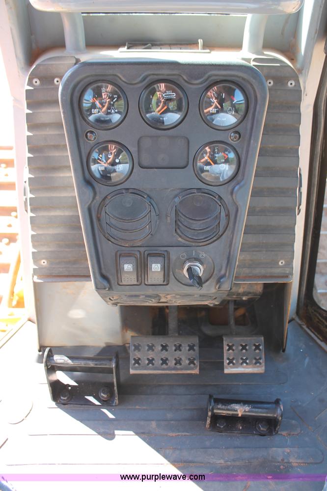 image for item H5538 2003 Caterpillar D5G XL dozer