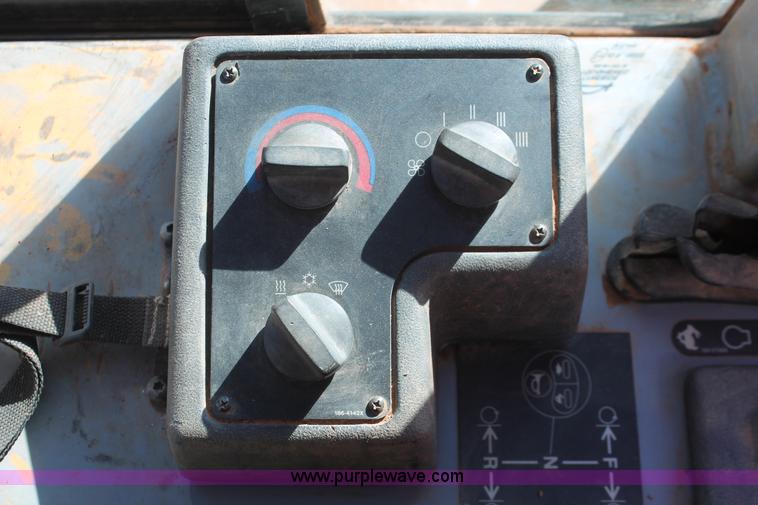 image for item H5538 2003 Caterpillar D5G XL dozer