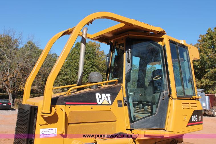 image for item H5538 2003 Caterpillar D5G XL dozer