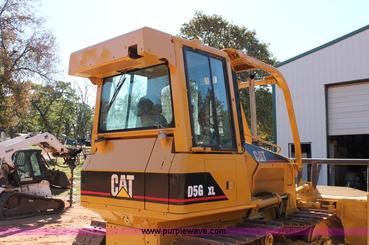 image for item H5538 2003 Caterpillar D5G XL dozer