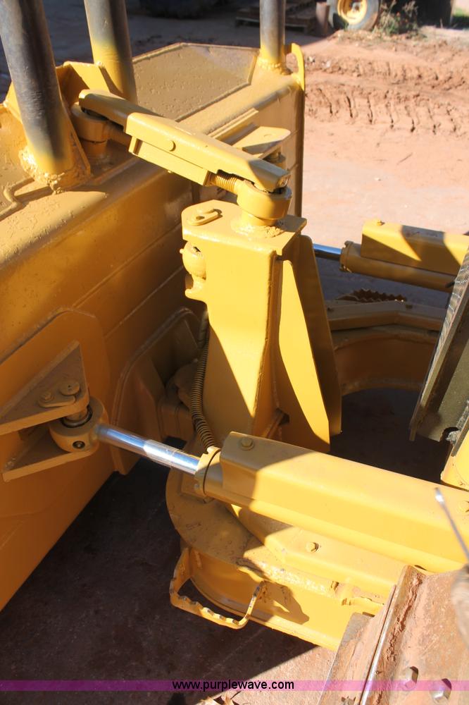 image for item H5538 2003 Caterpillar D5G XL dozer