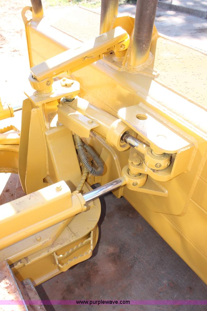 image for item H5538 2003 Caterpillar D5G XL dozer