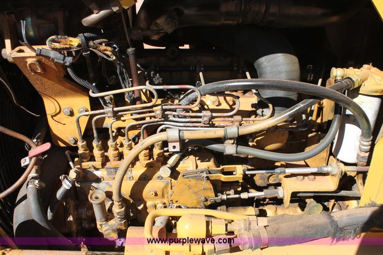 image for item H5538 2003 Caterpillar D5G XL dozer