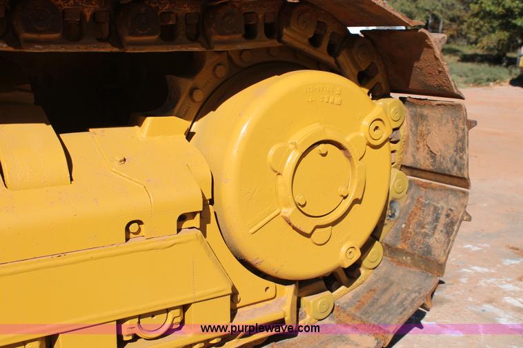 image for item H5538 2003 Caterpillar D5G XL dozer