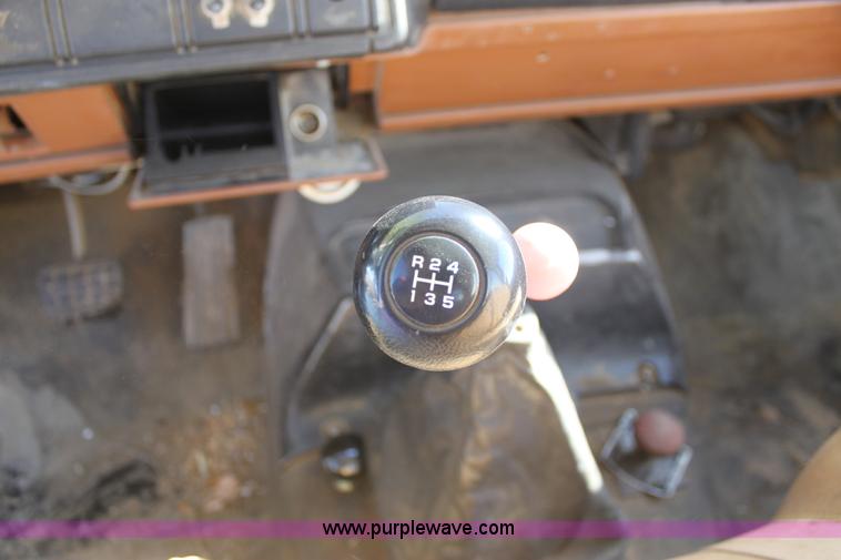 image for item H8814 1991 Chevrolet Kodiak C6500 utility bucket truck