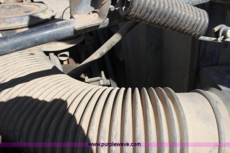 image for item H8814 1991 Chevrolet Kodiak C6500 utility bucket truck