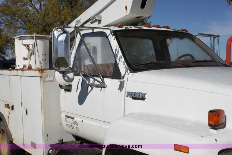 image for item H8814 1991 Chevrolet Kodiak C6500 utility bucket truck