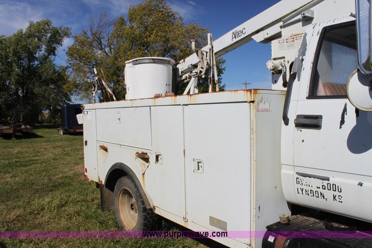 image for item H8814 1991 Chevrolet Kodiak C6500 utility bucket truck