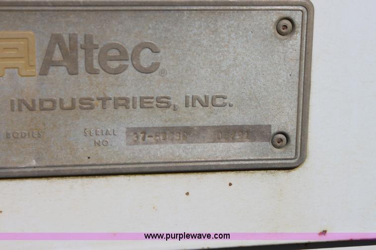 image for item H8814 1991 Chevrolet Kodiak C6500 utility bucket truck