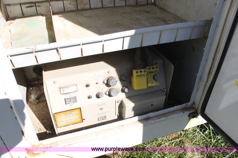 image for item H8814 1991 Chevrolet Kodiak C6500 utility bucket truck