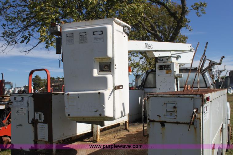 image for item H8814 1991 Chevrolet Kodiak C6500 utility bucket truck