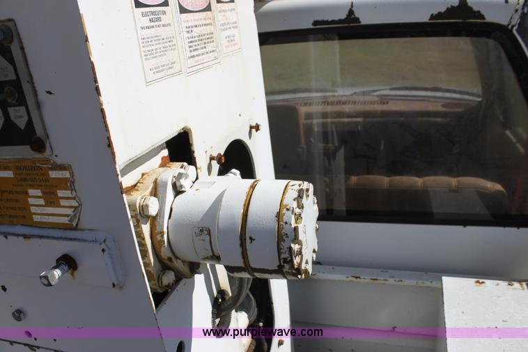 image for item H8814 1991 Chevrolet Kodiak C6500 utility bucket truck