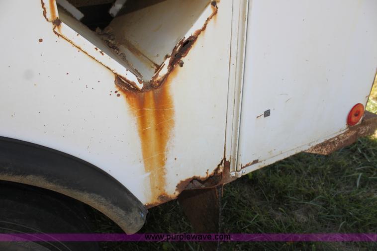 image for item H8814 1991 Chevrolet Kodiak C6500 utility bucket truck