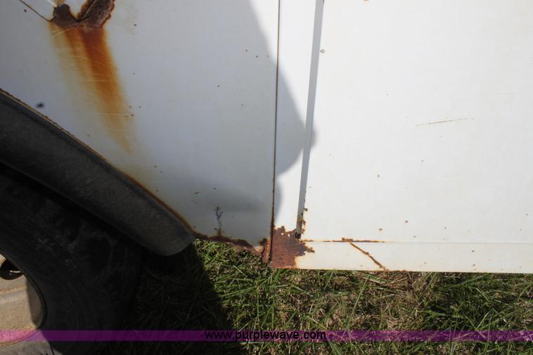 image for item H8814 1991 Chevrolet Kodiak C6500 utility bucket truck