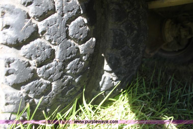 image for item H8814 1991 Chevrolet Kodiak C6500 utility bucket truck